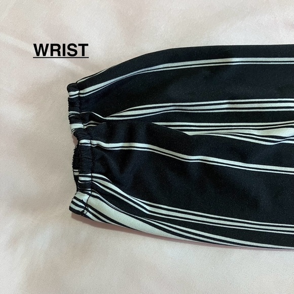 💛2FOR$12 Forever 21 Black&White Striped Blouse - Picture 3 of 8
